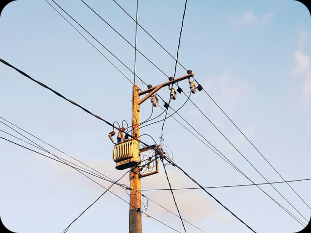 Electricity pole